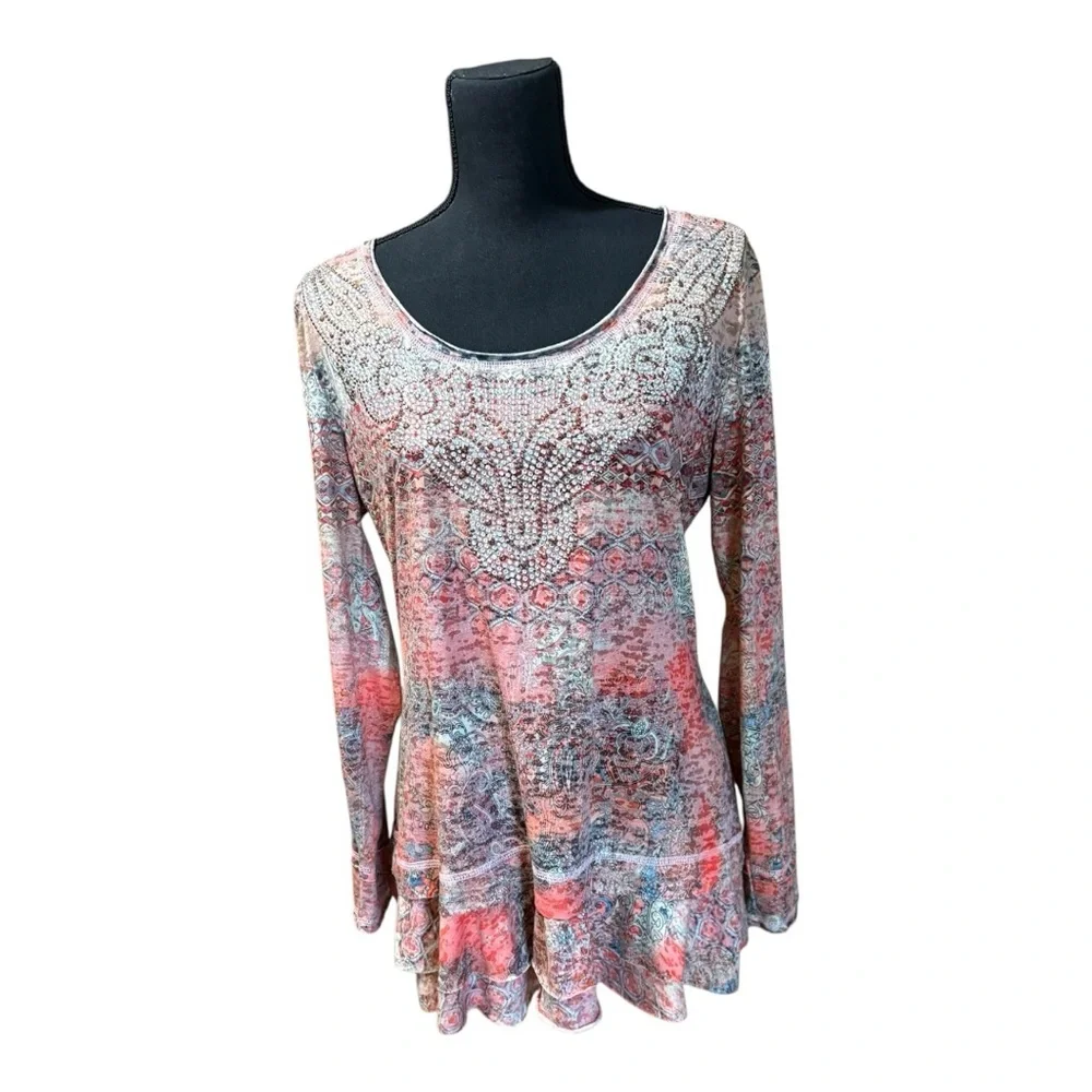 V Cristina long-sleeved top featuring a ruffled hem and embellished details - Picture 2 of 6